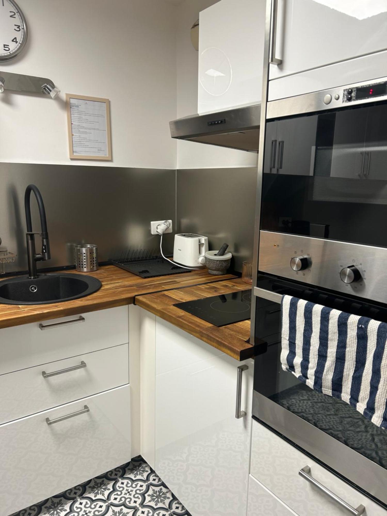 Cosy Duplex Avec Parking A Paris 19 By Immo Kit Bnb Esterno foto